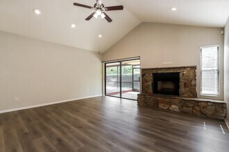 16130 Gardendale Dr in Tampa, FL - Building Photo - Building Photo