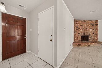 6206 Homeview Dr in Houston, TX - Building Photo - Building Photo