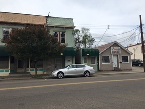 701-711 W Wyoming Ave in Lockland, OH - Building Photo - Building Photo