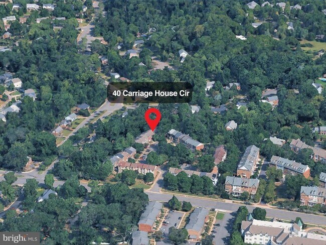 40 Carriage House Cir in Alexandria, VA - Building Photo - Building Photo