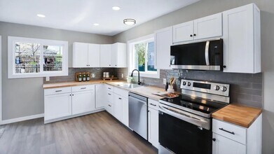 2434 N Wiscomb St in Spokane, WA - Building Photo - Building Photo