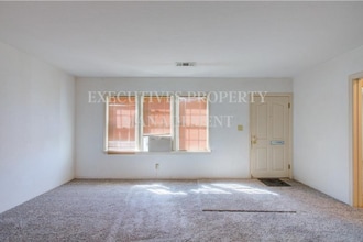 859 W 21st St in Merced, CA - Building Photo - Building Photo