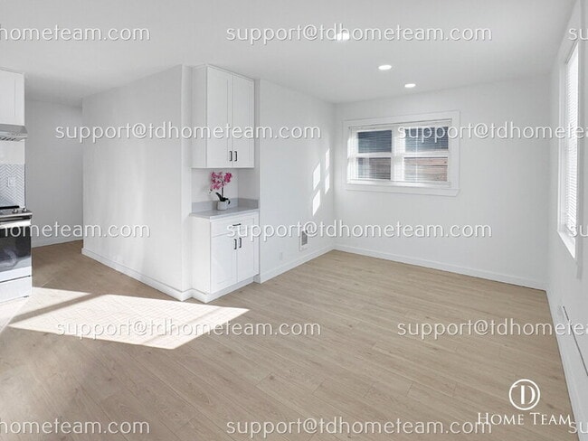 9237 36th Ave S in Seattle, WA - Building Photo - Building Photo