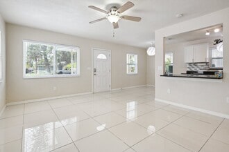 2802 9th Ave W in Bradenton, FL - Foto de edificio - Building Photo