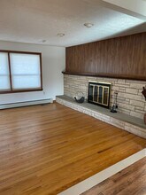 512 Flanders St in Southington, CT - Foto de edificio - Building Photo