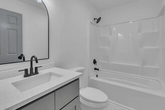 802 Creech Church Rd in Kenly, NC - Building Photo - Building Photo