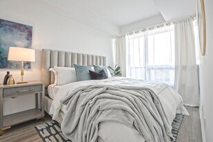 Bela Square in Toronto, ON - Building Photo