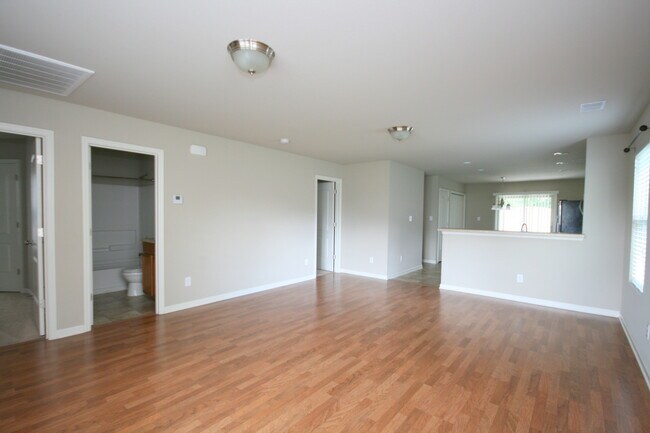 225 Bermuda Lakes Dr in Meridianville, AL - Building Photo - Building Photo