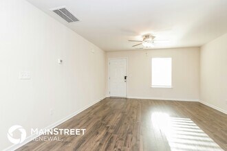 150 Westcott St in La Vergne, TN - Foto de edificio - Building Photo