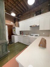 936 W Roscoe St in Chicago, IL - Foto de edificio - Building Photo