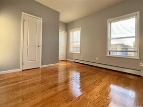 50-64 44th St-Unit -2FL in Queens, NY - Building Photo - Building Photo