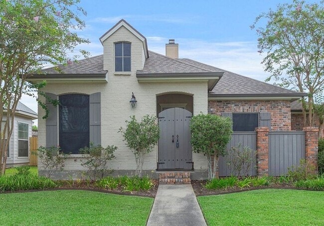 property at 1001 Southlake Cir