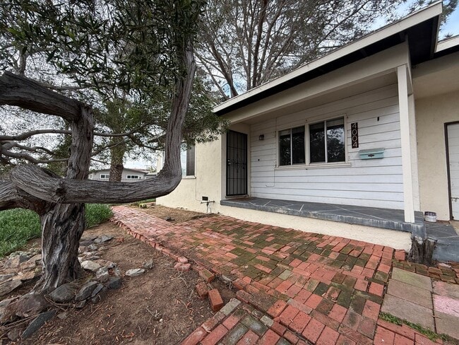 property at 4004 Kendall St