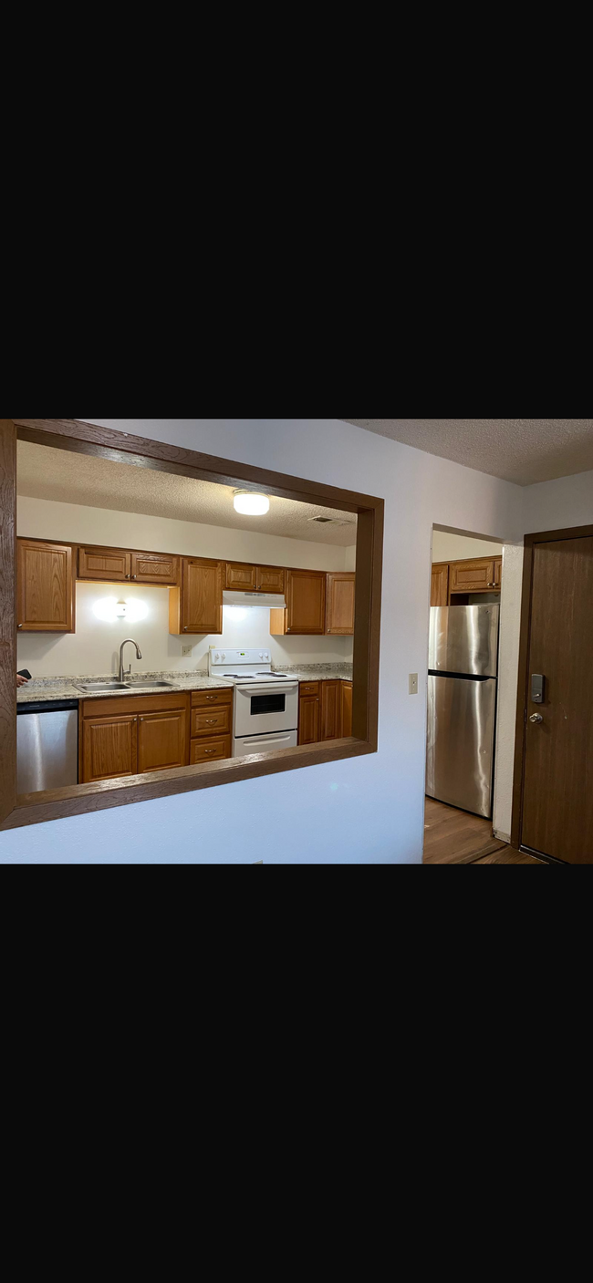 1575 11th Ave, Unit 3 bedroom 2 bathrooms