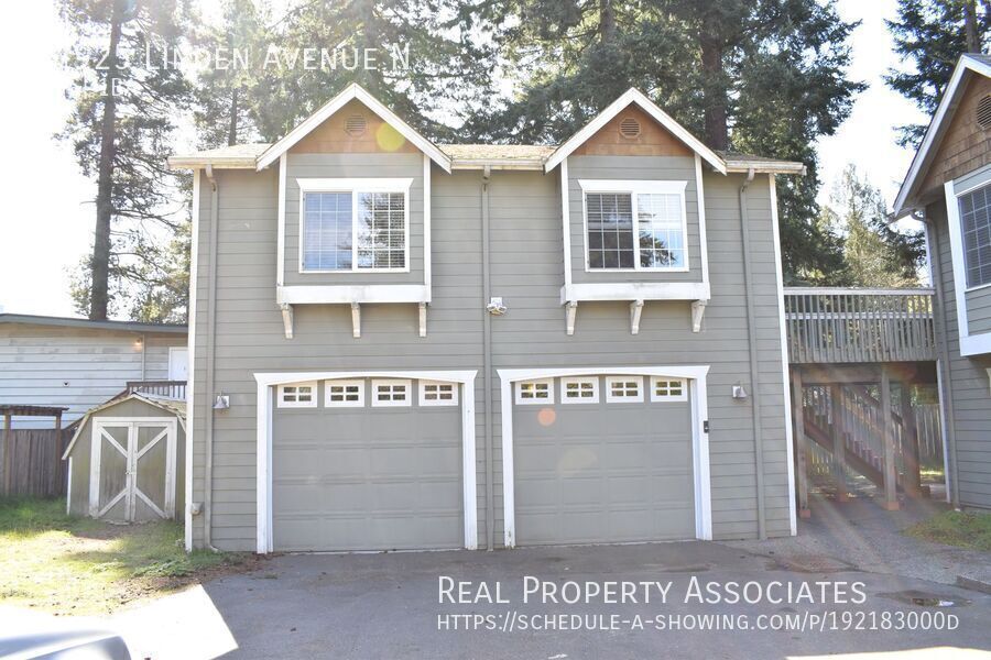 17925 Linden Ave N in Shoreline, WA - Building Photo