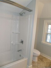 50 Woodlawn St in West Hartford, CT - Building Photo - Building Photo