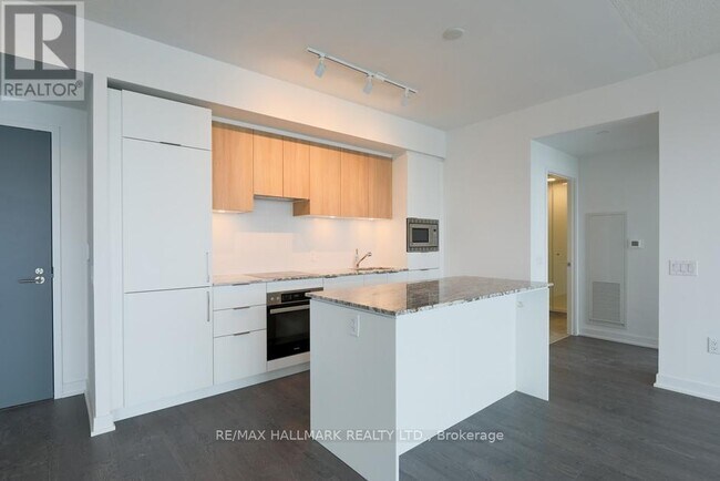 20 O'Neill Rd in Toronto, ON - Building Photo - Building Photo