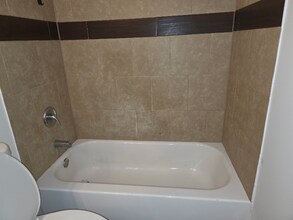 2920 SE 53rd Ct, Unit B in Ocala, FL - Building Photo - Building Photo