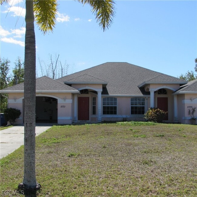 5773 Marina Rd in Bokeelia, FL - Building Photo - Building Photo