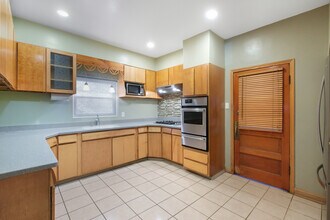 5434 W Wrightwood Ave in Chicago, IL - Foto de edificio - Building Photo