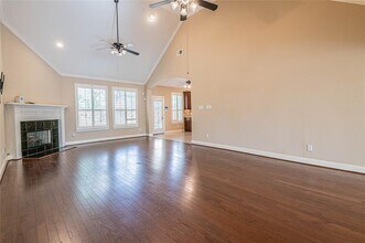 5114 E Jerad Dr in Houston, TX - Building Photo - Building Photo