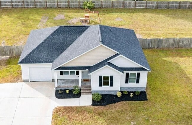 property at 1367 Wildwood Ln