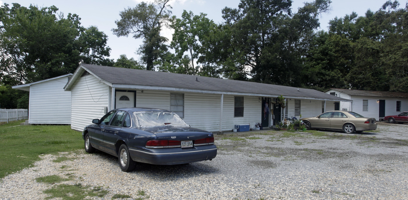 Little Prairie Apartments in Prairieville, LA - Building Photo