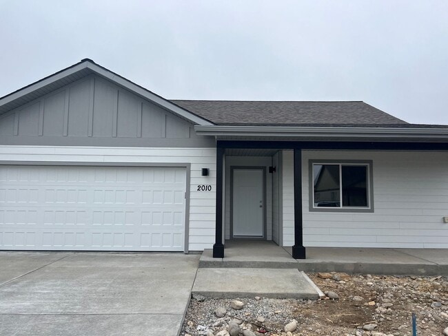 property at 2010 Windjammer Wy