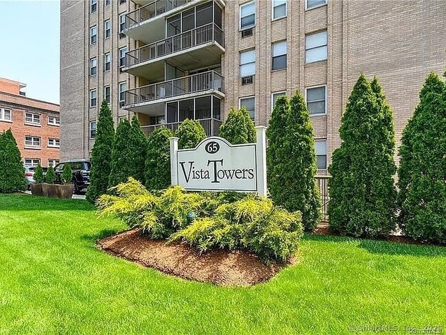 property at 65 Glenbrook Rd