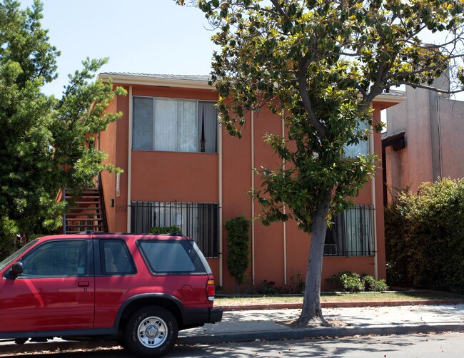 1706 E Erie St in Long Beach, CA - Foto de edificio - Building Photo