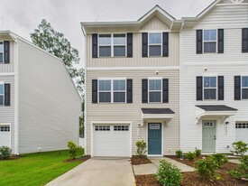 6137 Carrick Bnd Ct in Charlotte, NC - Building Photo
