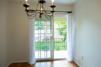 118 Hessian Hills Ridge, Unit 4 in Charlottesville, VA - Foto de edificio - Building Photo