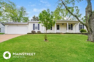 2416 Angela Dr in High Ridge, MO - Building Photo