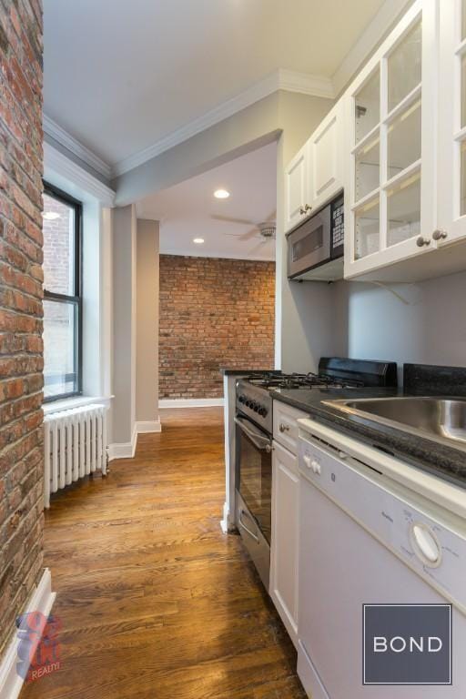 property at 432 E 13th St