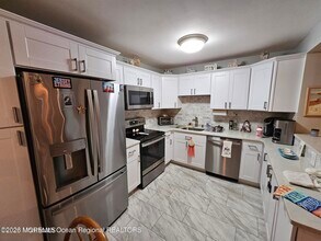 1187 E Ocean Ave in Sea Bright, NJ - Building Photo - Building Photo