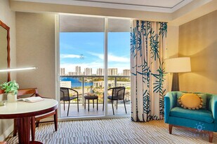 18001 Collins Ave in Sunny Isles Beach, FL - Building Photo