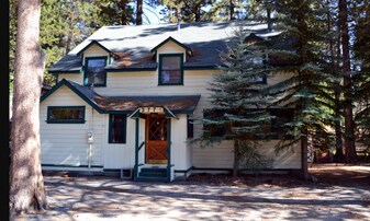 3774 Paradise Ave in South Lake Tahoe, CA - Building Photo