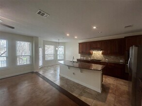 43 Cypress Knee Ln in Austin, TX - Building Photo - Building Photo