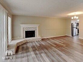 4395 Coopers Creek Dr SE in Smyrna, GA - Building Photo