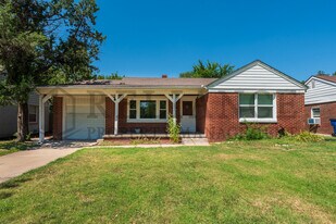 6002 E Rockwood Rd in Wichita, KS - Building Photo