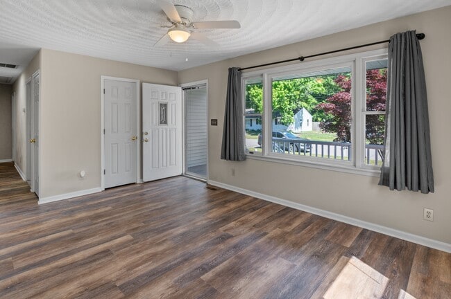 2421 Payne Rd in Chesapeake, VA - Building Photo - Building Photo