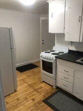 2 Pleasant St in Orono, ME - Building Photo - Building Photo