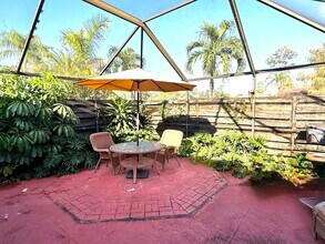 1275 Periwinkle Pl in Wellington, FL - Building Photo - Building Photo