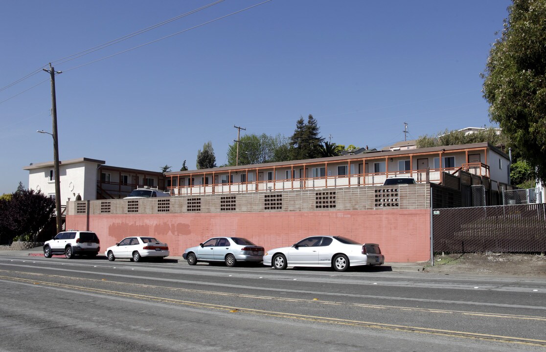 15950 Foothill Blvd in San Leandro, CA - Building Photo