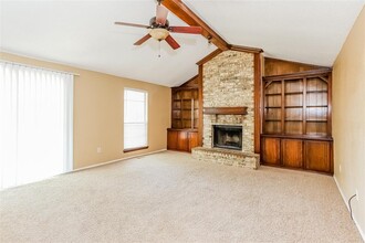 2508 Clover Glen Dr in Edmond, OK - Building Photo - Building Photo