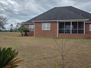 565 Twin Ponds Dr in Havana, FL - Building Photo - Building Photo