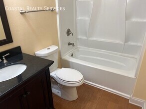 806 Fairview Dr-Unit -806 Fairview Dr C in Fort Walton Beach, FL - Building Photo - Building Photo