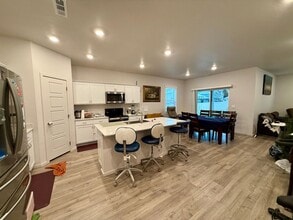 3220 E Harding Ave in Mead, WA - Building Photo - Building Photo