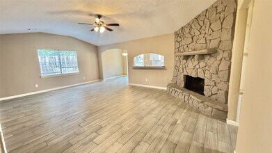 3303 Glen Spring Dr in Houston, TX - Building Photo - Building Photo