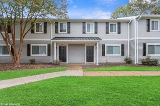 Courthouse Green in Chesterfield, VA - Building Photo - Building Photo